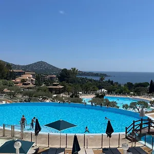 appartement-cap-esterel-4-5-personnes.fr-provencehotel.com/